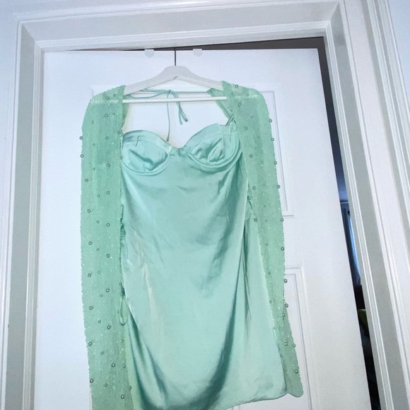 Oh Polly Geneva Dress - Picture 4 of 5